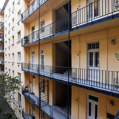 Riverside Apartment In Downtown Budapeste Exterior foto