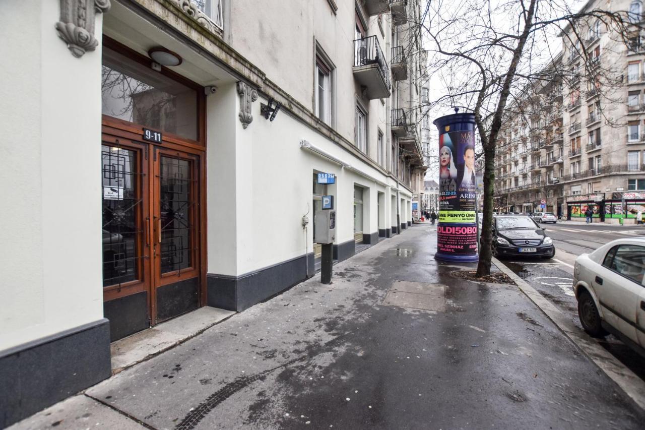 Riverside Apartment In Downtown Budapeste Exterior foto